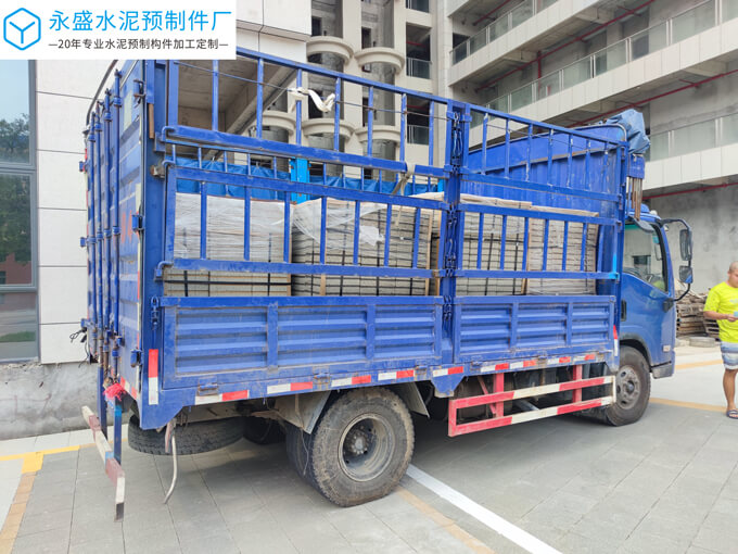 肇庆四会大旺浩丰创意园陶瓷透水砖工程案例图片-2