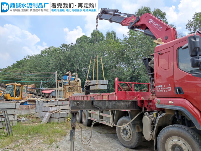 四会大旺中交建筑电缆沟盖板道路工程案例图片-3