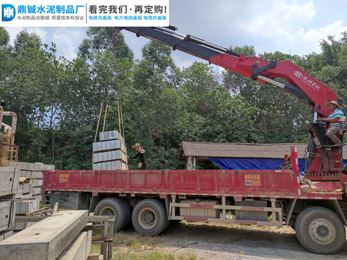 四会大旺中交建筑电缆沟盖板道路工程案例图片-5